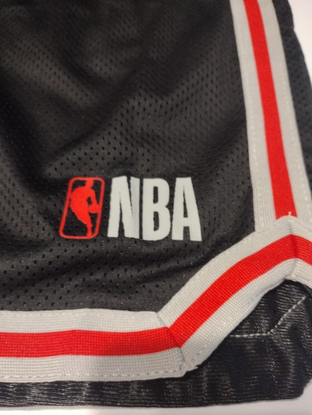 NBA Basketball Shorts Men's Size XL To The Knee